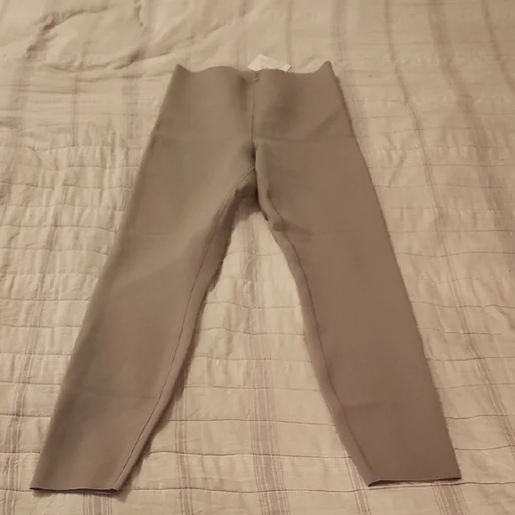 Glow Up SHR Tight - Picture 1 of 14